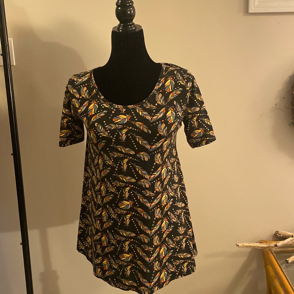 Vintage LuLaRoe Tunic with Feather Design